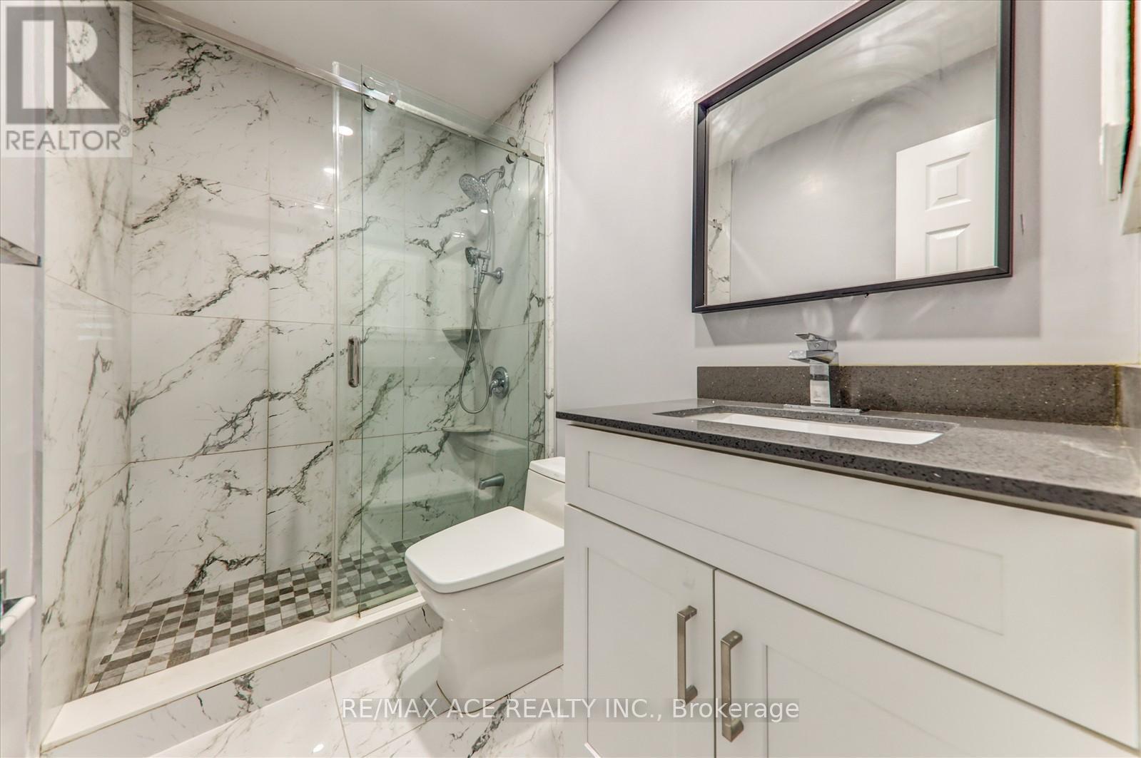 475 Wallenberg Crescent, Mississauga, Ontario  L5B 3M2 - Photo 31 - W12578376