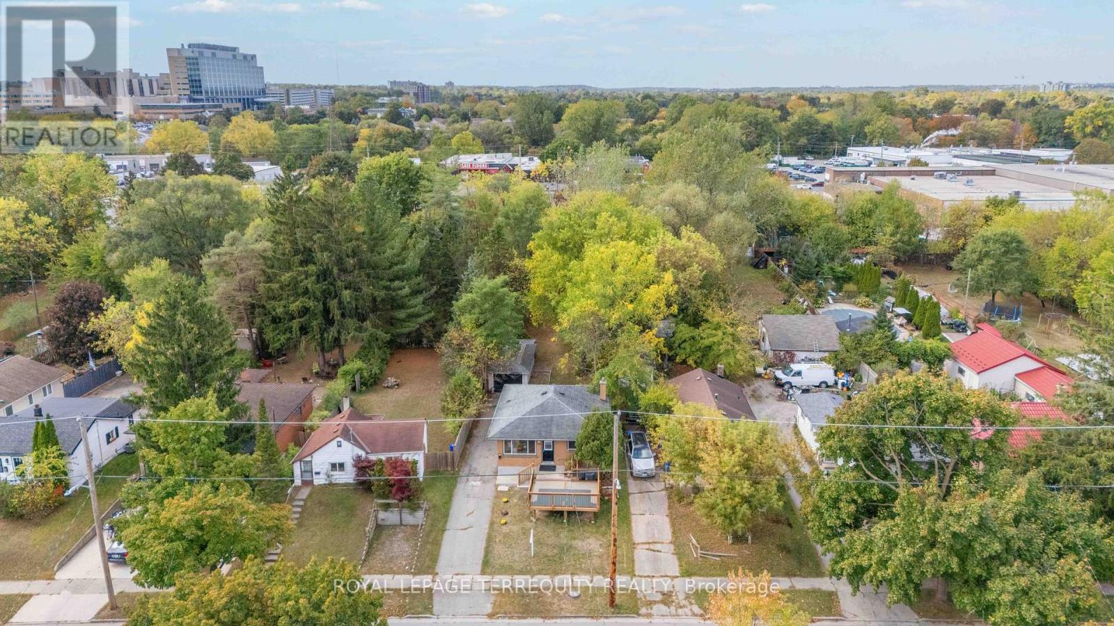 183 Emerson Avenue, London South, Ontario  N5Z 3L5 - Photo 38 - X12589416