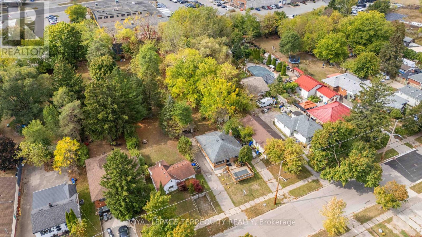 183 Emerson Avenue, London South, Ontario  N5Z 3L5 - Photo 39 - X12589416