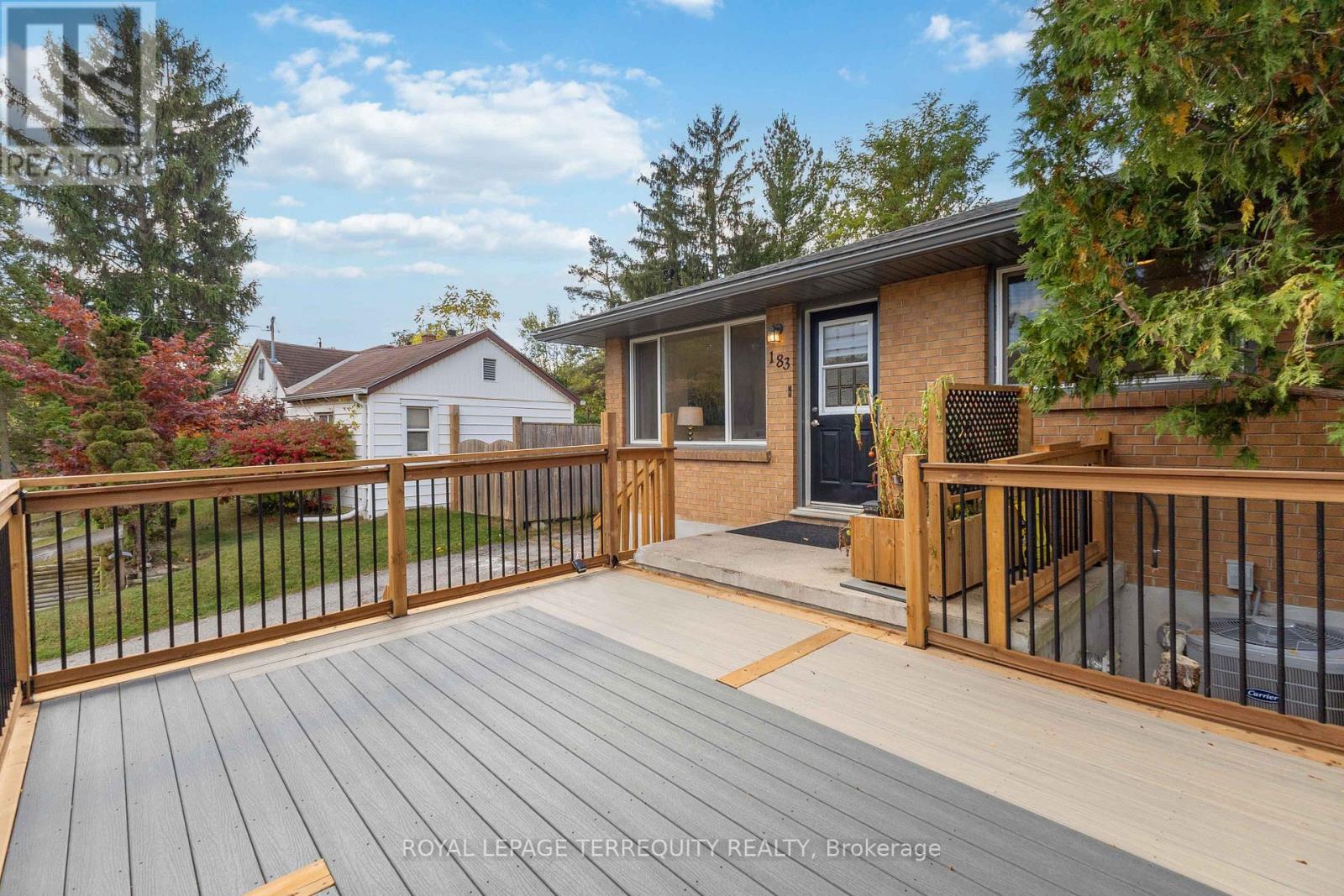 183 Emerson Avenue, London South, Ontario  N5Z 3L5 - Photo 5 - X12589416