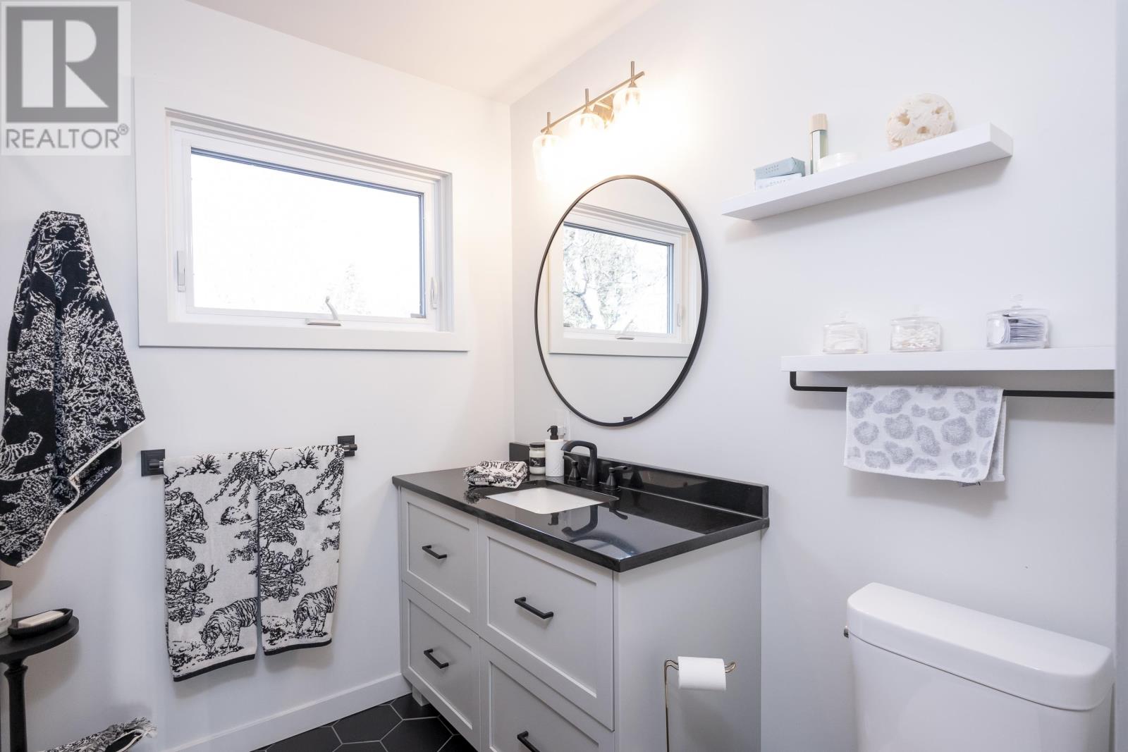 440 Van Norman St, Thunder Bay, Ontario  P7A 4E1 - Photo 26 - TB253528