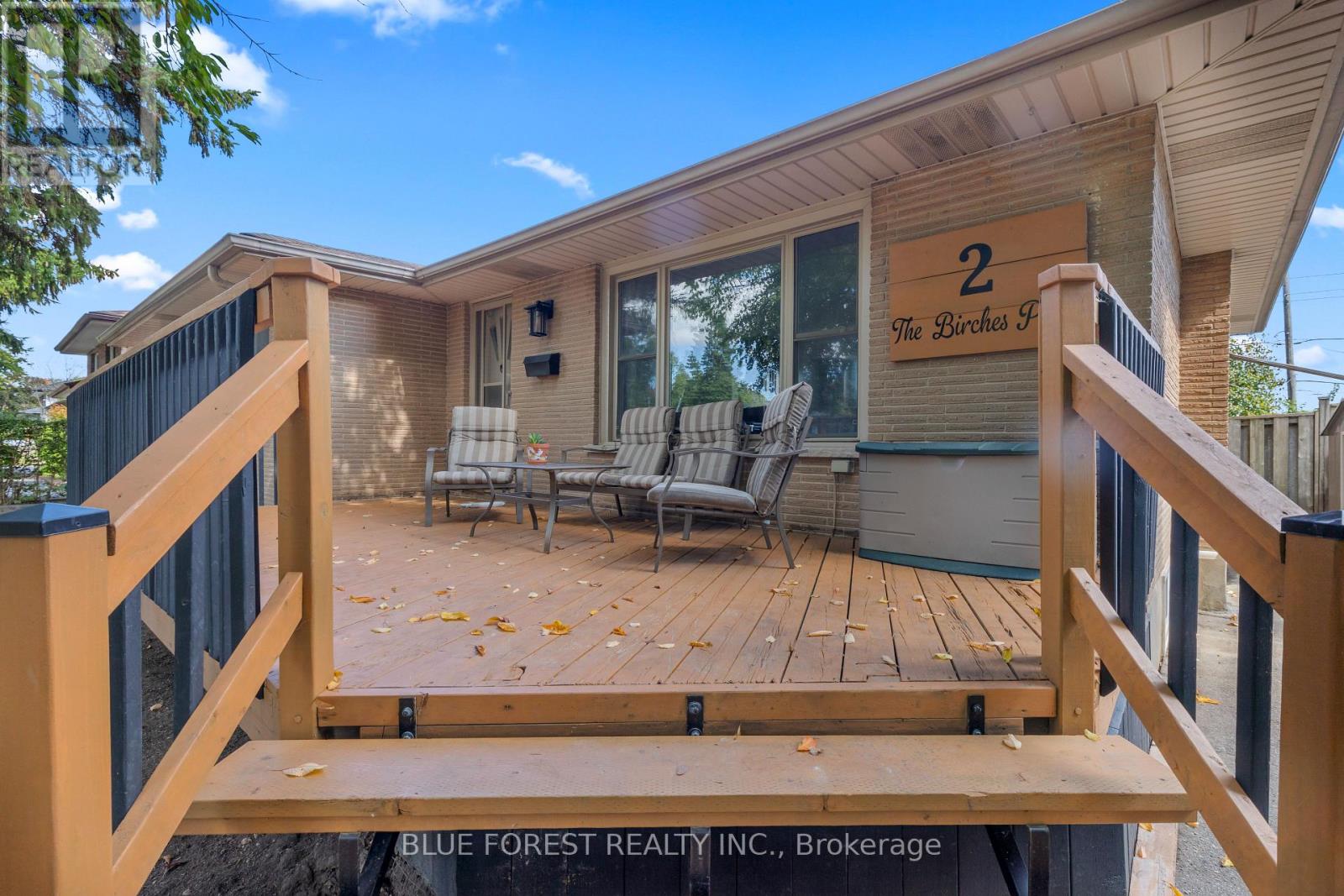 2 The Birches Place, London South (South T), Ontario  N5Z 4G2 - Photo 2 - X12589666