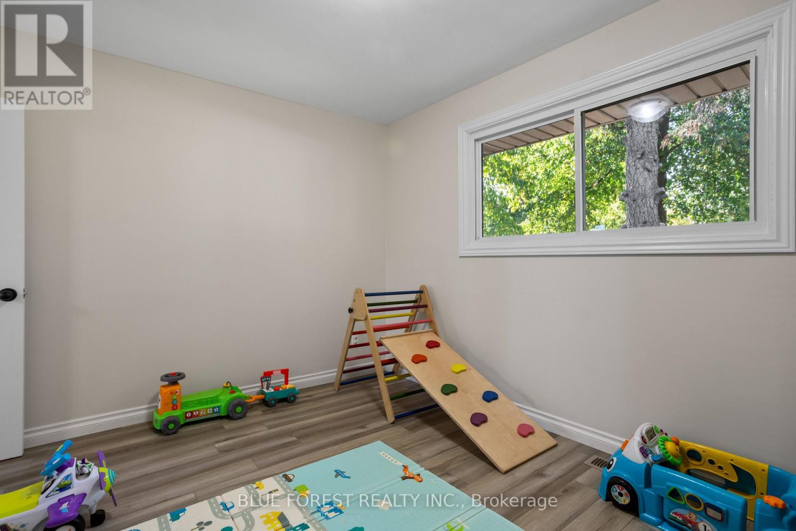 2 The Birches Place, London South (South T), Ontario  N5Z 4G2 - Photo 22 - X12589666