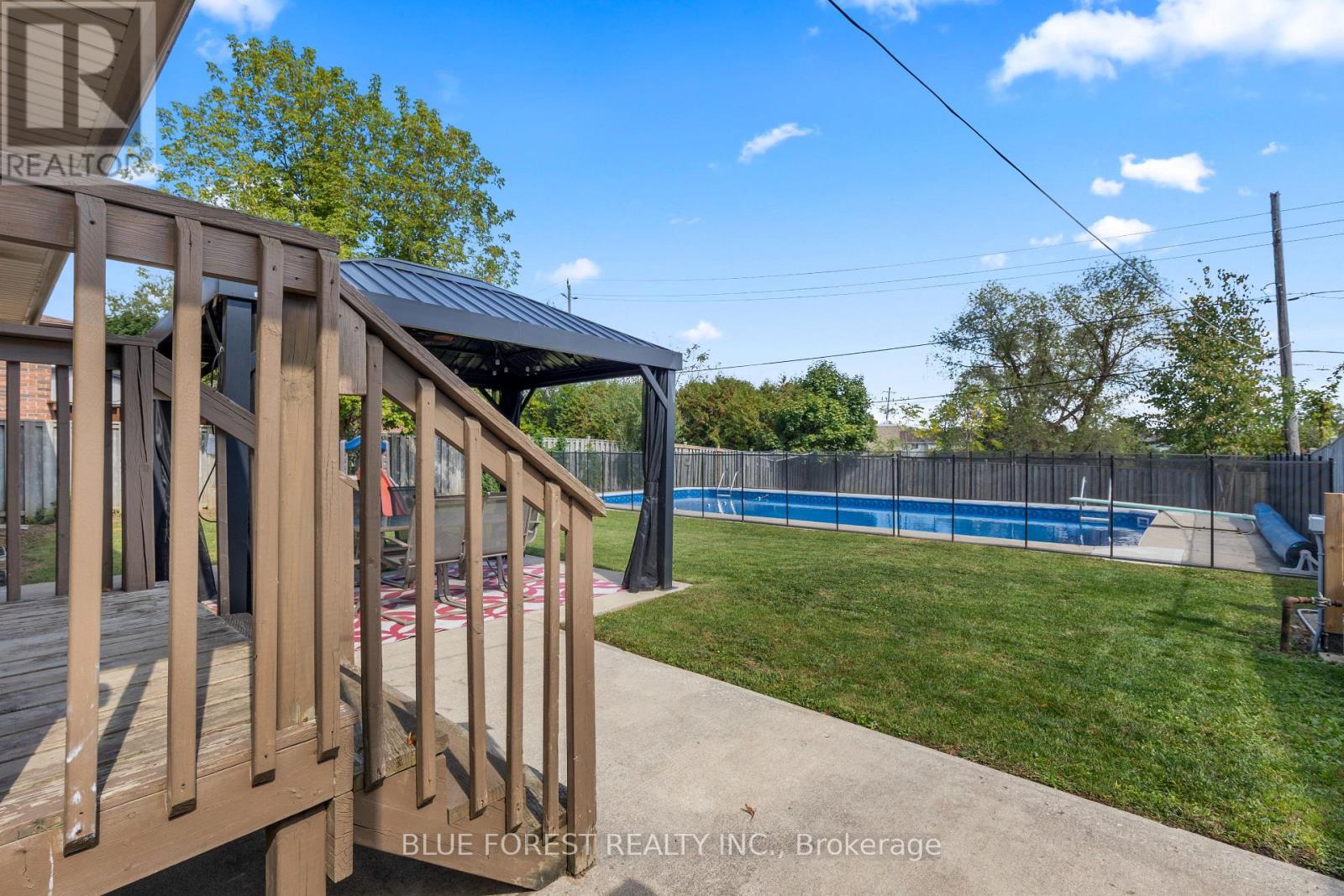 2 The Birches Place, London South (South T), Ontario  N5Z 4G2 - Photo 38 - X12589666