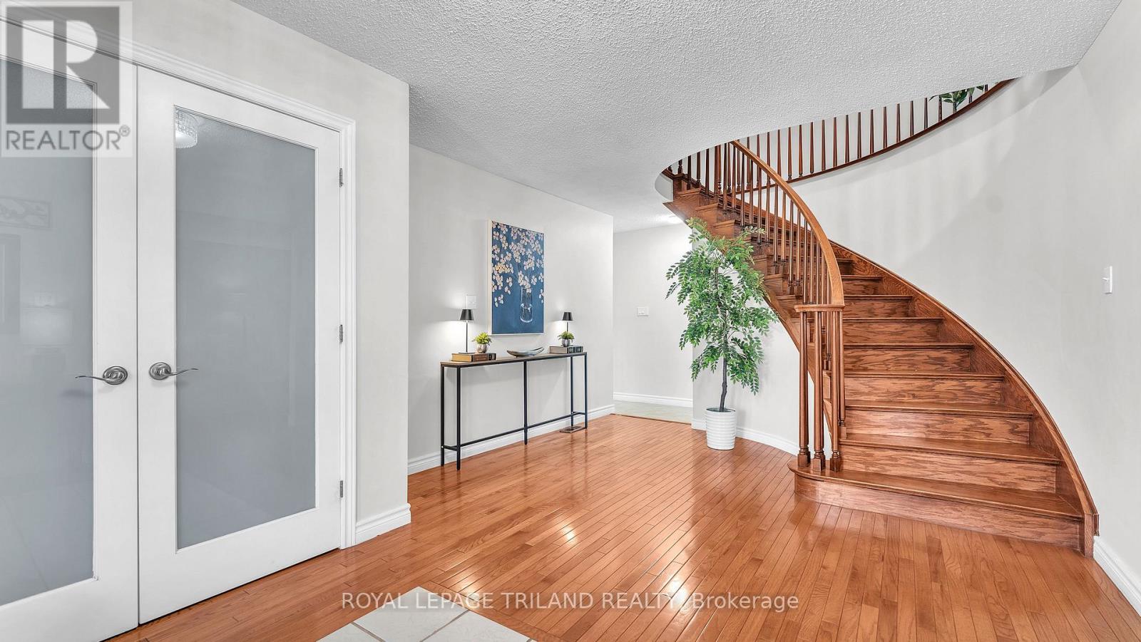 924 Farnham Road, London South, Ontario  N6K 1S1 - Photo 15 - X12589784