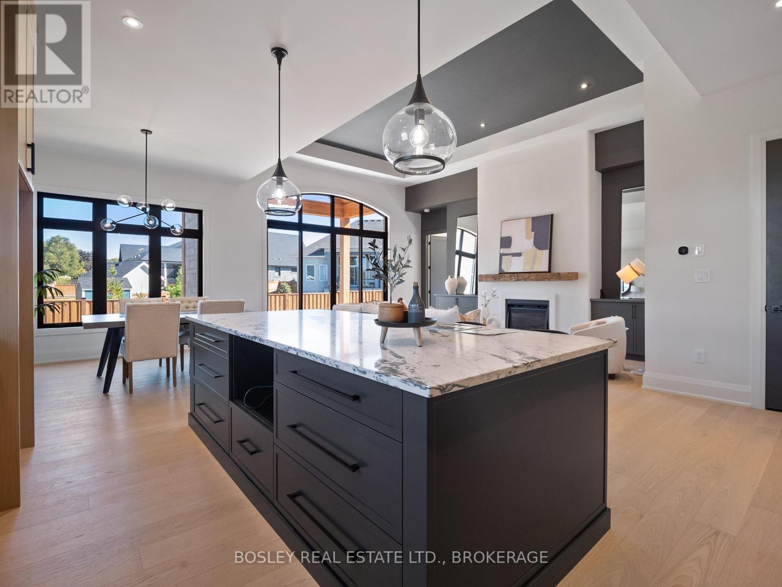 9 OAKLEY DRIVE, Niagara-on-the-Lake, Ontario