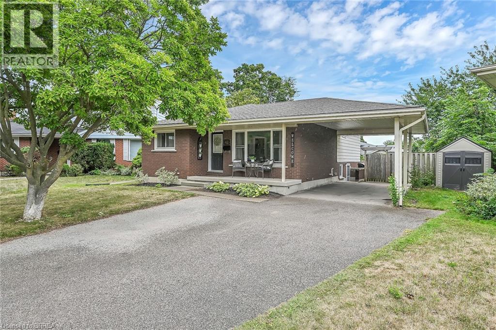 21 Burdock Boulevard, Brantford, Ontario  N3R 6B5 - Photo 2 - 40777507