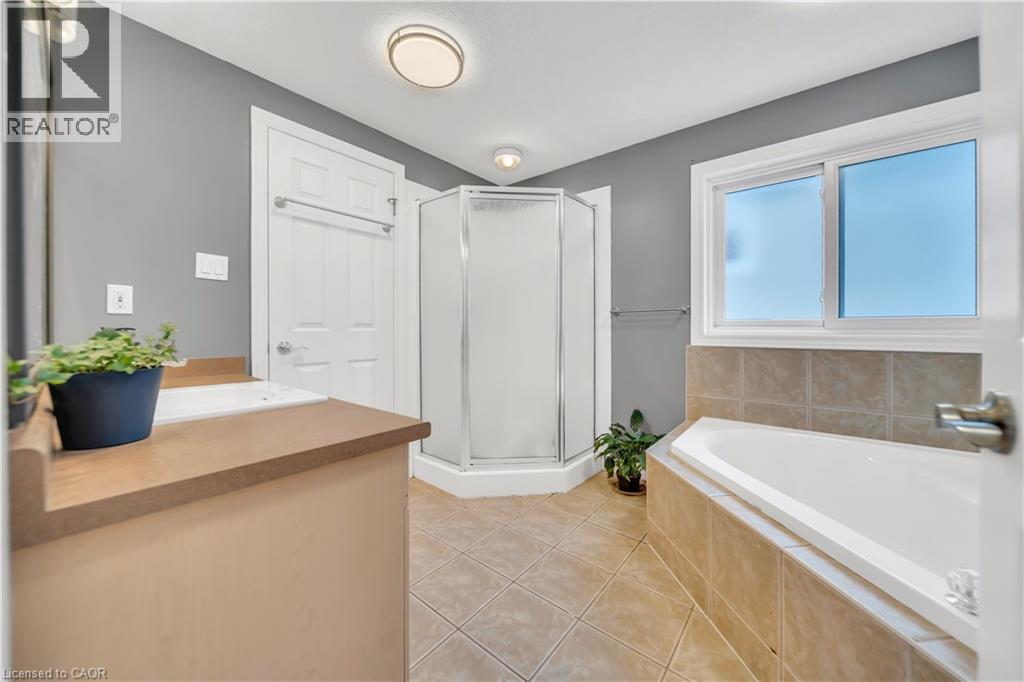 35 Templewood Drive, Kitchener, Ontario  N2R 1K9 - Photo 23 - 40791461