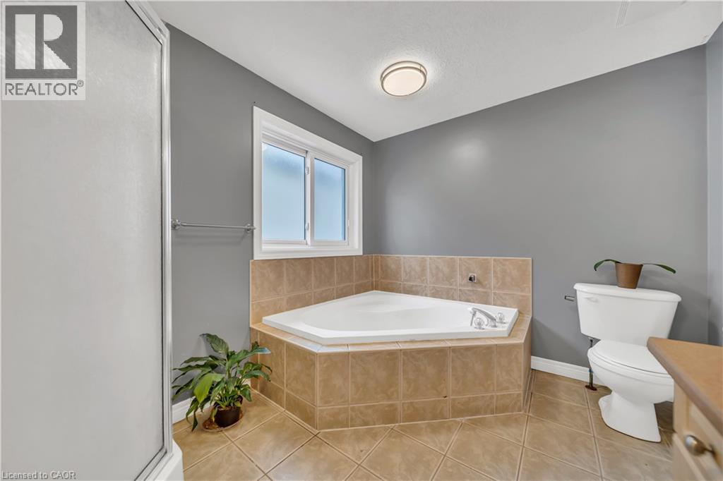 35 Templewood Drive, Kitchener, Ontario  N2R 1K9 - Photo 24 - 40791461