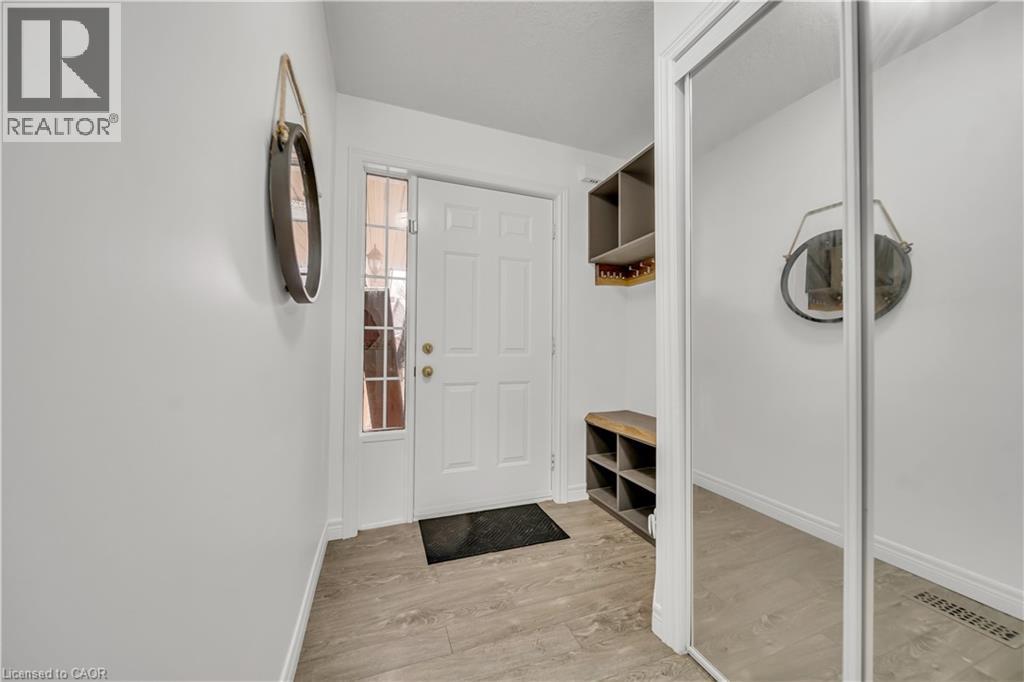 35 Templewood Drive, Kitchener, Ontario  N2R 1K9 - Photo 6 - 40791461