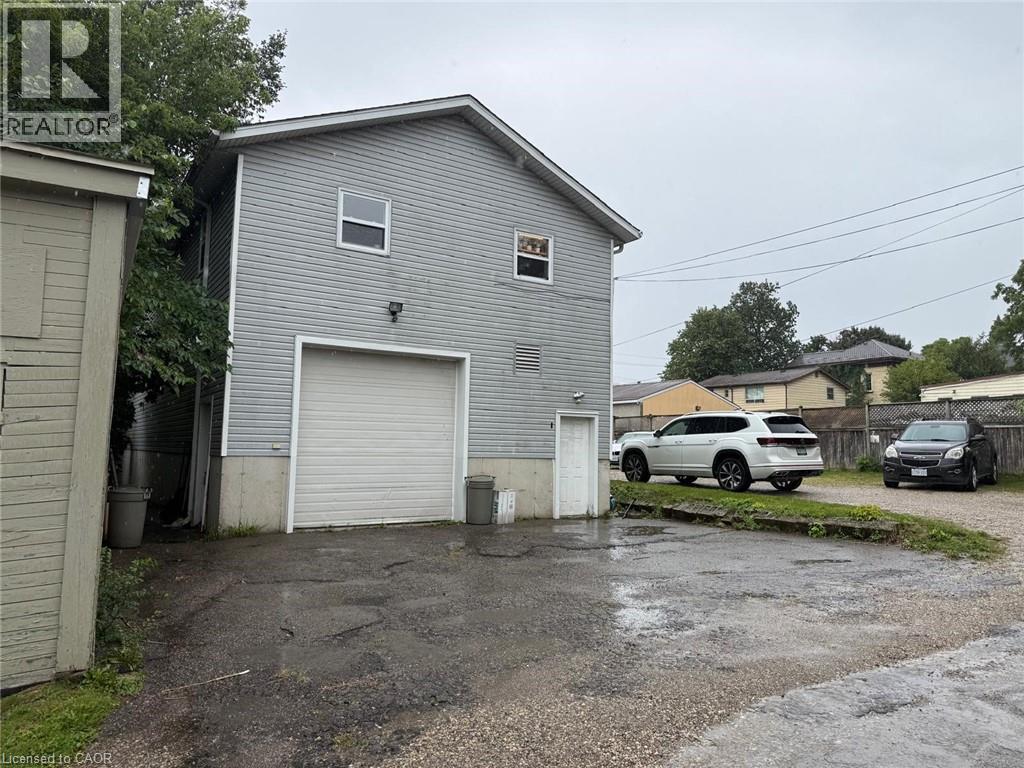 74 Breithaupt Street, Kitchener, Ontario  N2L 5G8 - Photo 2 - 40791445