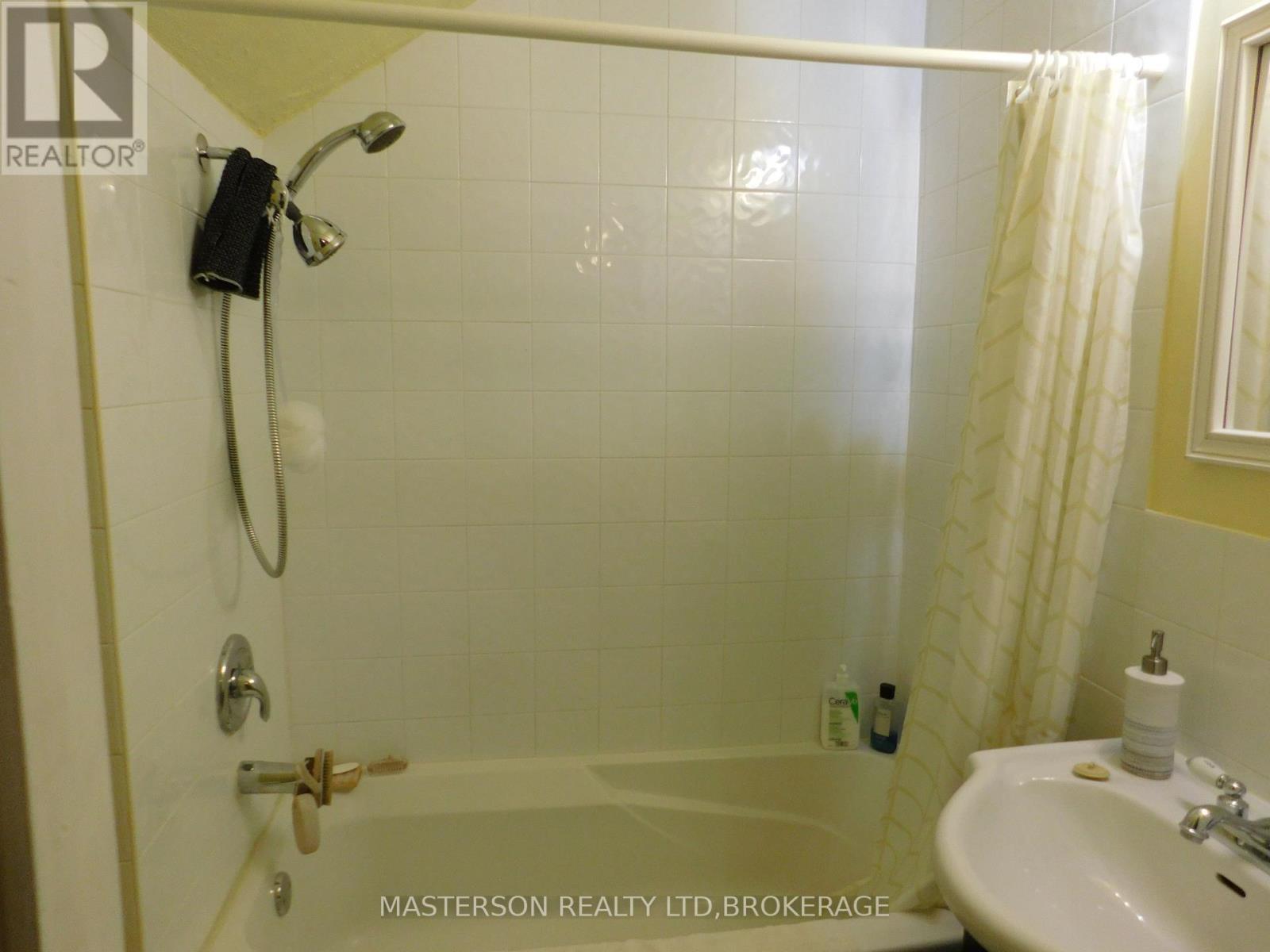 4627 Jepson Street, Niagara Falls, Ontario  L2E 1J5 - Photo 10 - X12589790