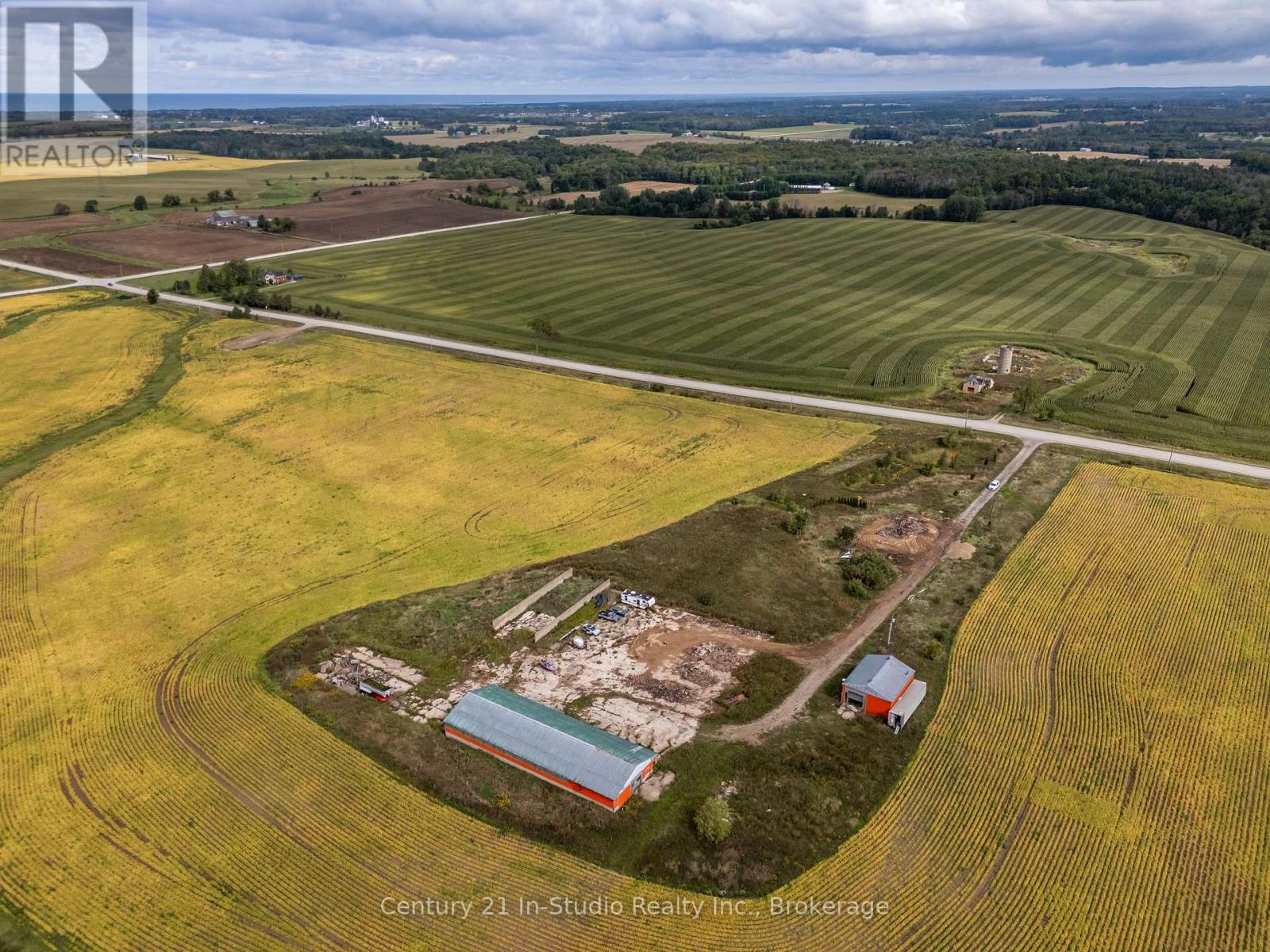 2231 Bruce Road 40, Saugeen Shores, Ontario  N0H 2C5 - Photo 7 - X12388649