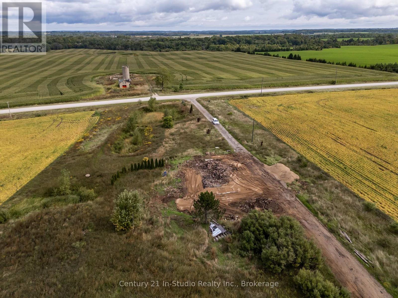 2231 Bruce Road 40, Saugeen Shores, Ontario  N0H 2C5 - Photo 11 - X12388649