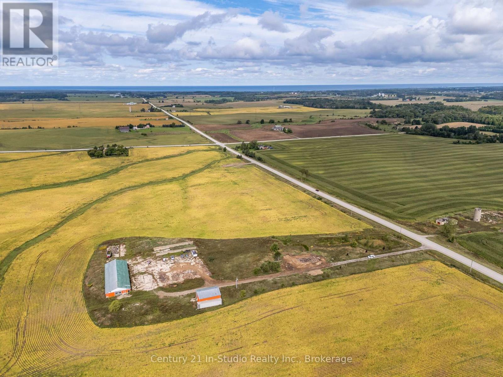 2231 Bruce Road 40, Saugeen Shores, Ontario  N0H 2C5 - Photo 5 - X12388649