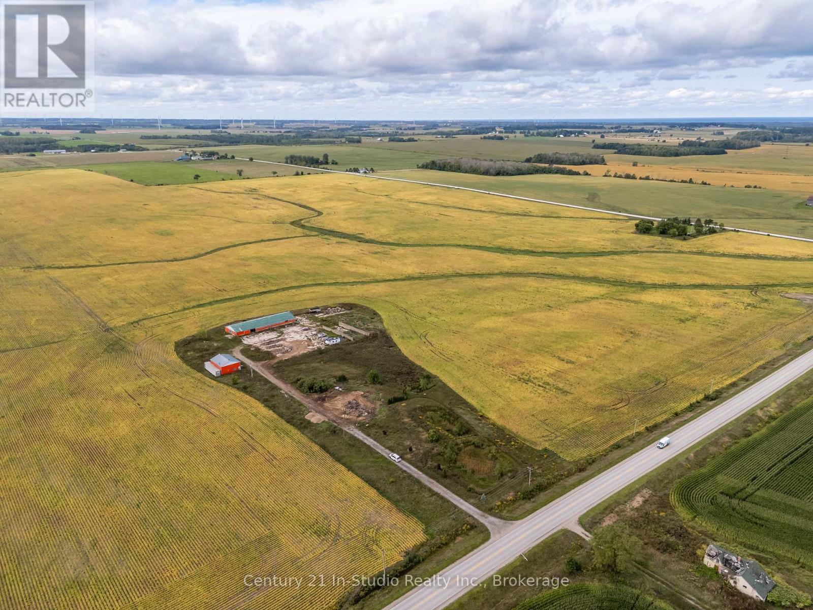 2231 Bruce Road 40, Saugeen Shores, Ontario  N0H 2C5 - Photo 3 - X12388649