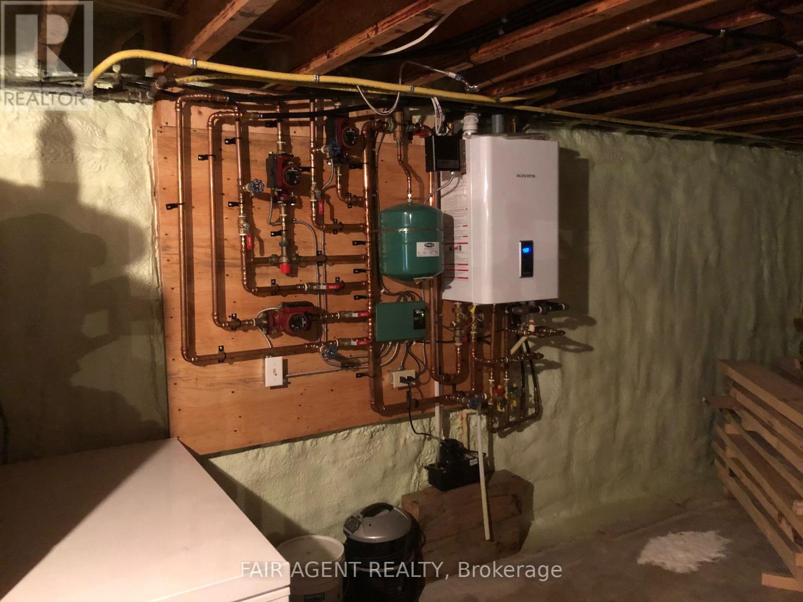 68 Wah-Wash-Kesh Road, Whitestone, Ontario  P0A 1G0 - Photo 11 - X12527624