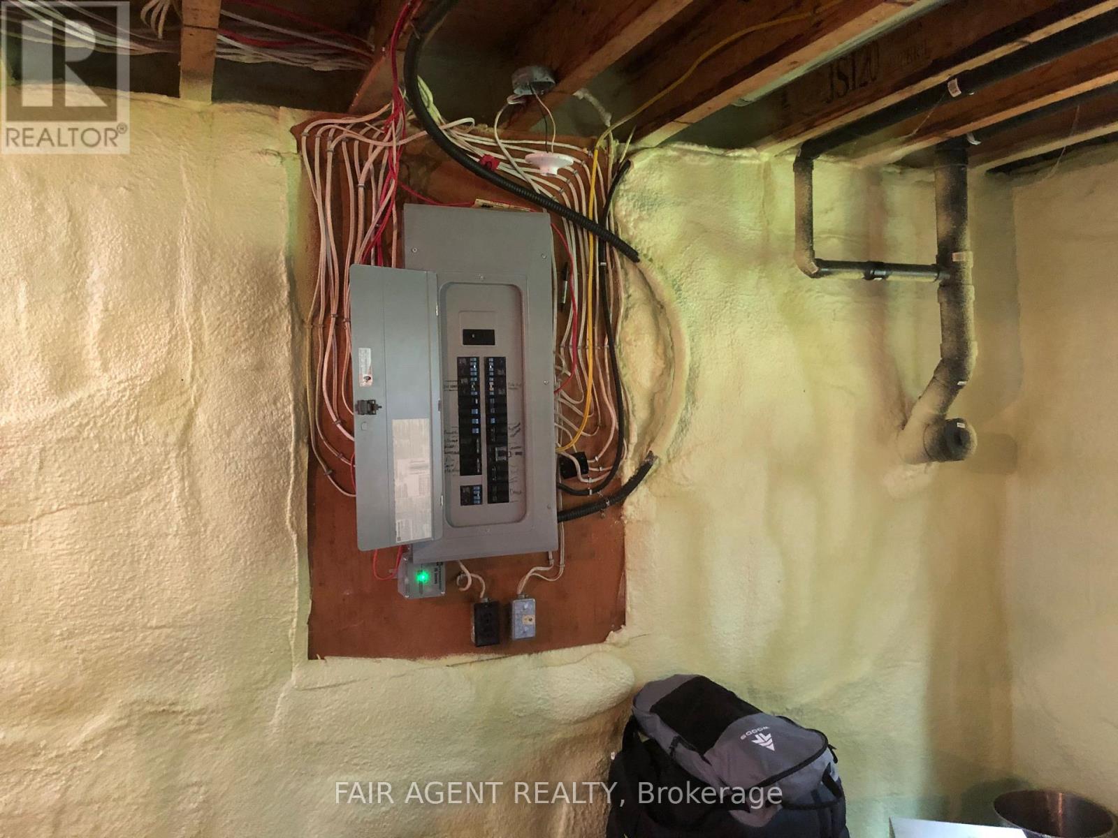 68 Wah-Wash-Kesh Road, Whitestone, Ontario  P0A 1G0 - Photo 12 - X12527624