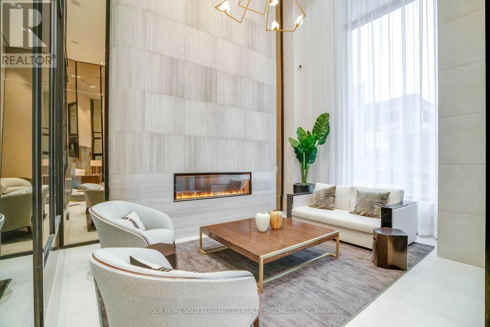 331 - 2020 Bathurst Street, Toronto, Ontario  M5P 0A6 - Photo 3 - C12589812