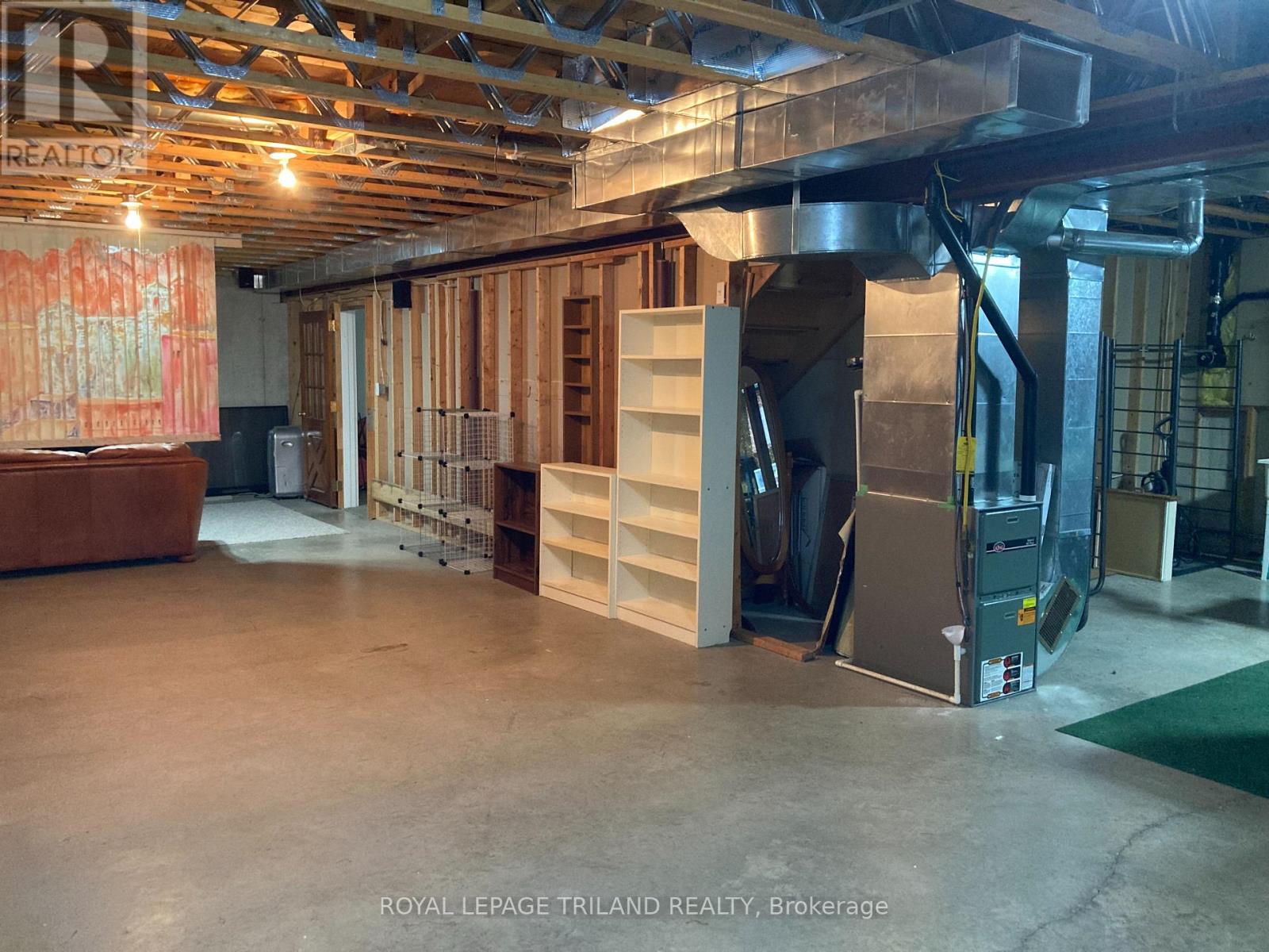 9909 Northville Crescent, Lambton Shores, Ontario  N0M 2N0 - Photo 22 - X12556264