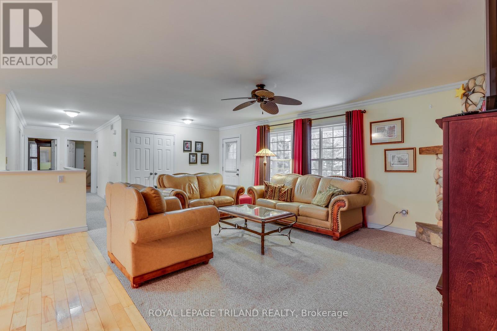 9909 Northville Crescent, Lambton Shores, Ontario N0M 2N0 - Photo 7 - X12556264