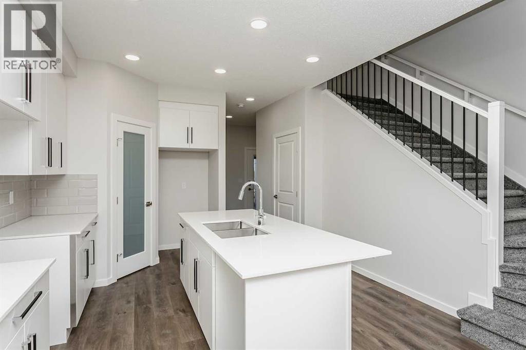 147 Lincoln Crescent, Rural Red Deer County, Alberta  T4E 3E5 - Photo 4 - A2270235