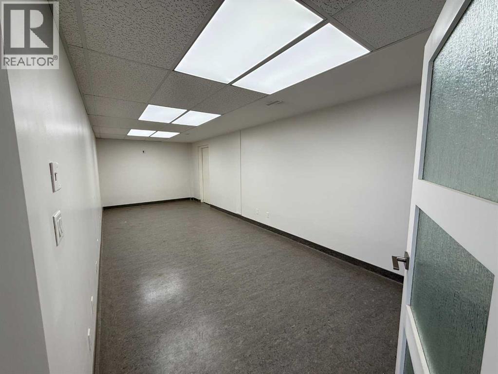 9036 108 Street, Grande Prairie, Alberta  T8V 4C8 - Photo 16 - A2246029