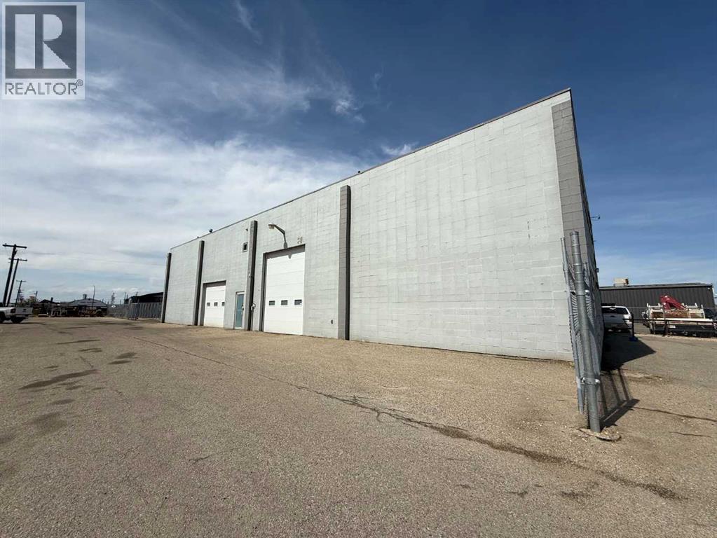 9036 108 Street, Grande Prairie, Alberta  T8V 4C8 - Photo 5 - A2246029