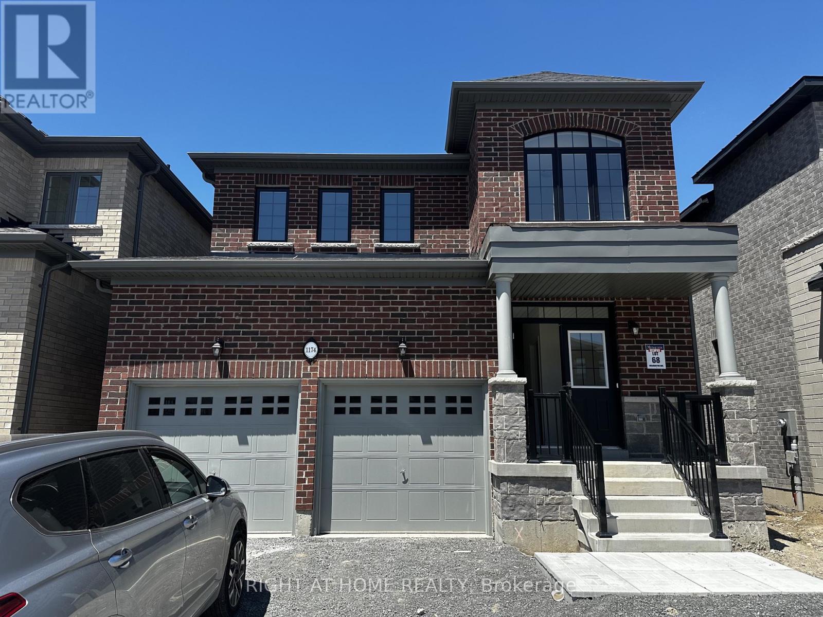 1174 WILMINGTON AVENUE, Oshawa, Ontario