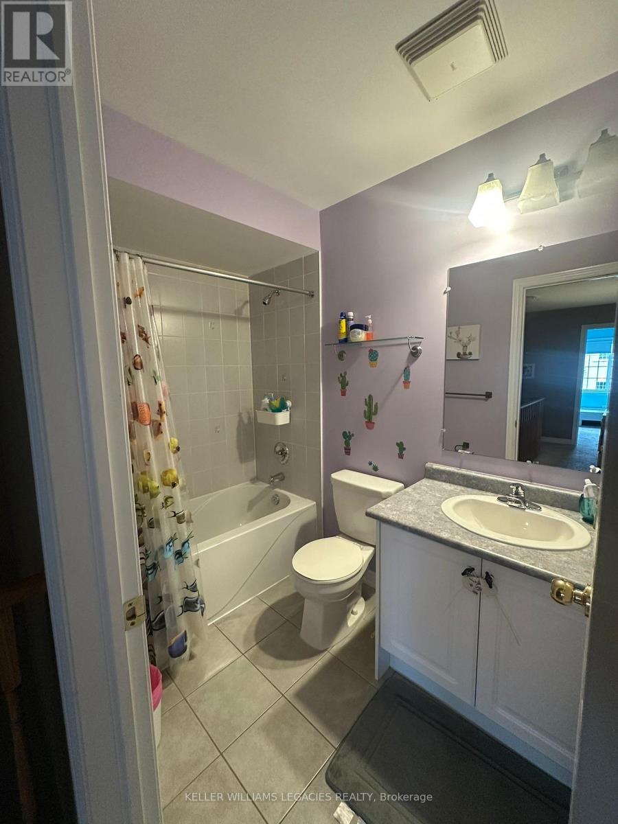 80 Evanwood Crescent, Brampton, Ontario  L6X 0P7 - Photo 13 - W12531304