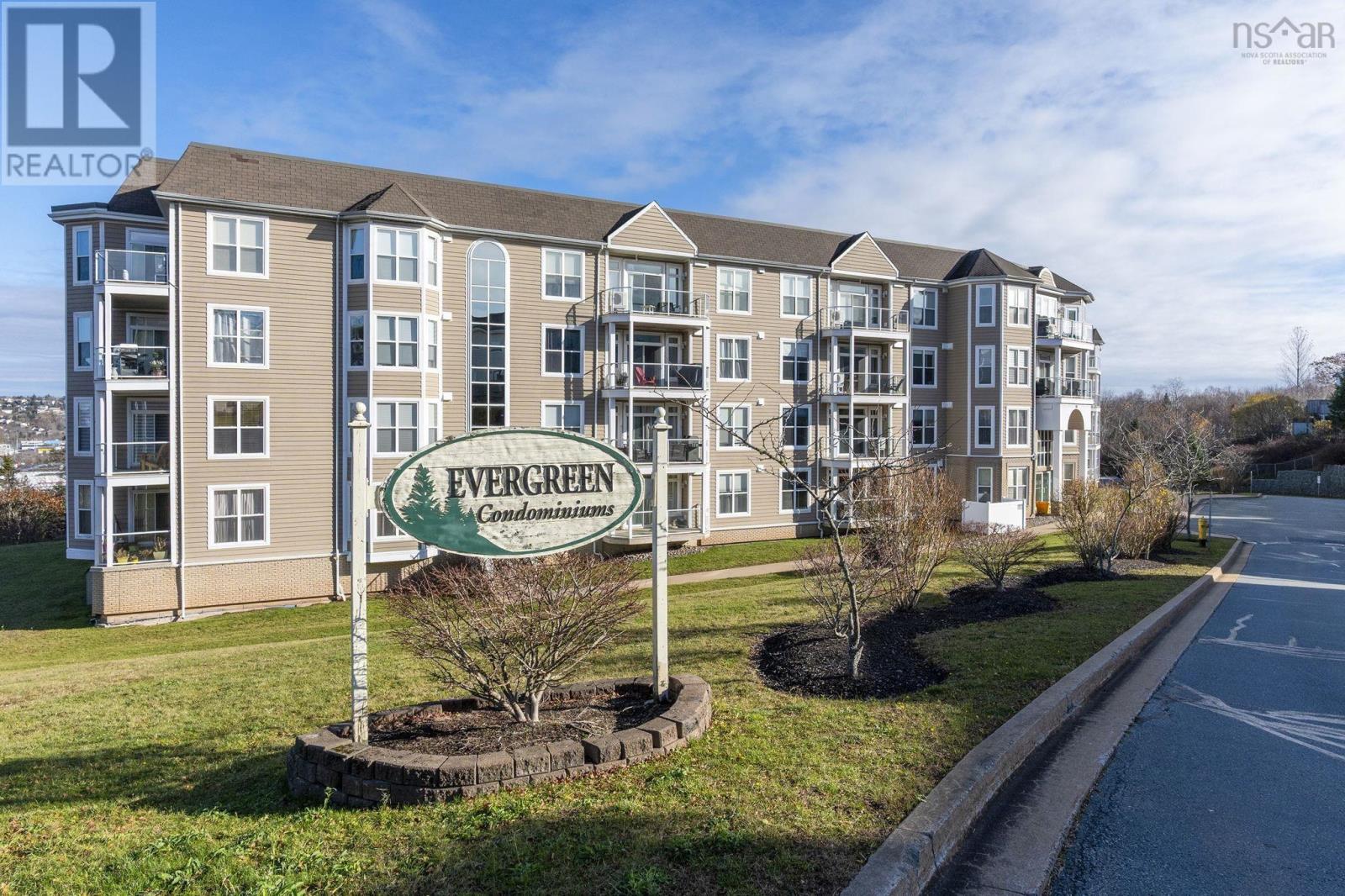 211 168 Green Village Lane, Dartmouth, Nova Scotia  B2Y 0A2 - Photo 1 - 202528570