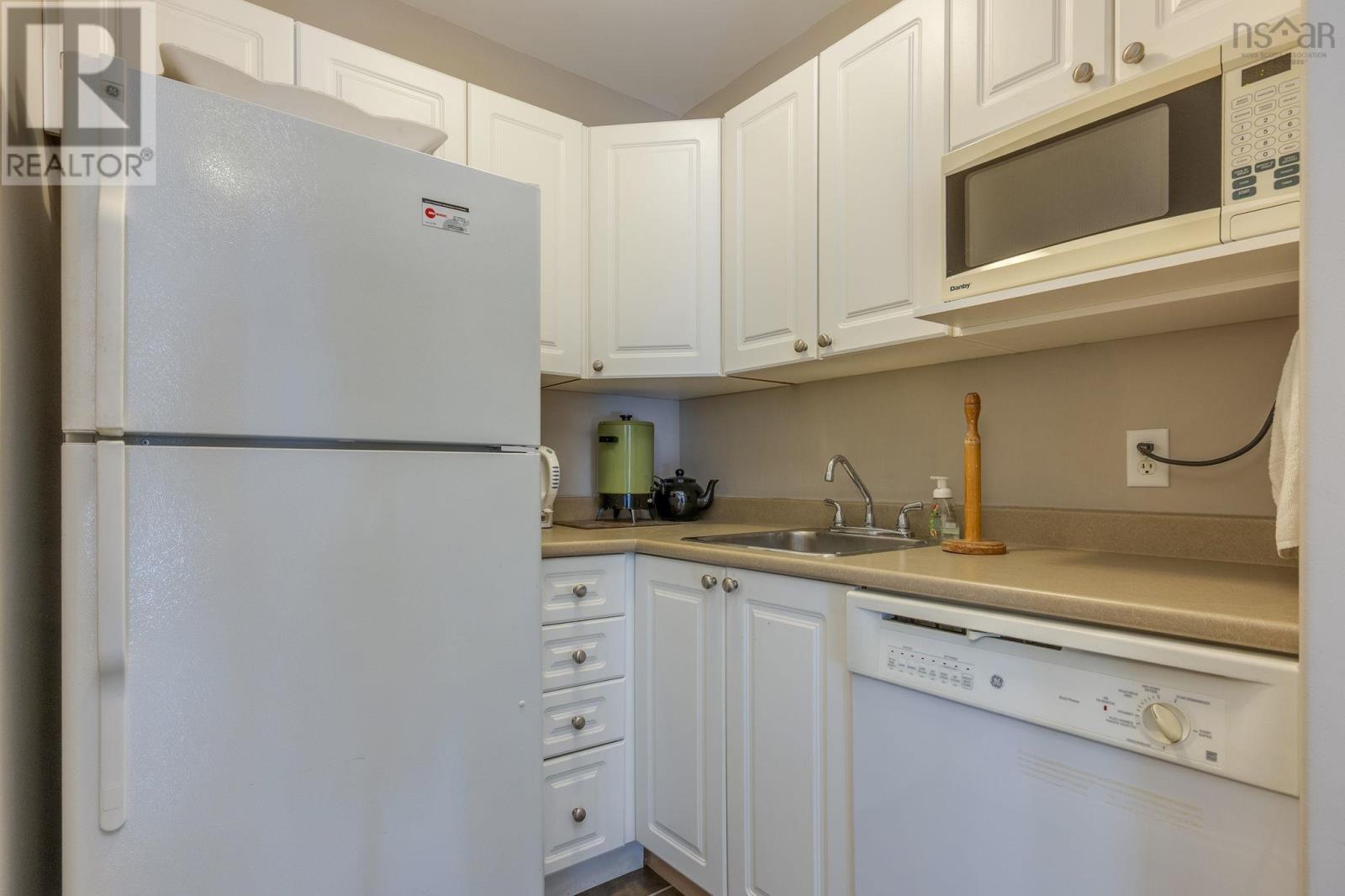 211 168 Green Village Lane, Dartmouth, Nova Scotia  B2Y 0A2 - Photo 39 - 202528570