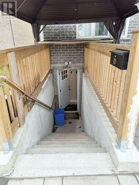 14 Tim Jacobs Drive, Georgina, Ontario  L4P 0G5 - Photo 7 - N12589688