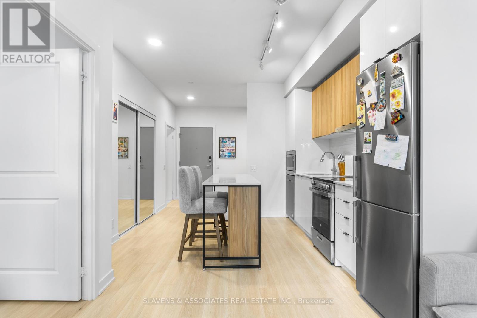 A719 - 30 Upper Mall Way, Vaughan, Ontario  L4J 0L7 - Photo 14 - N12589704