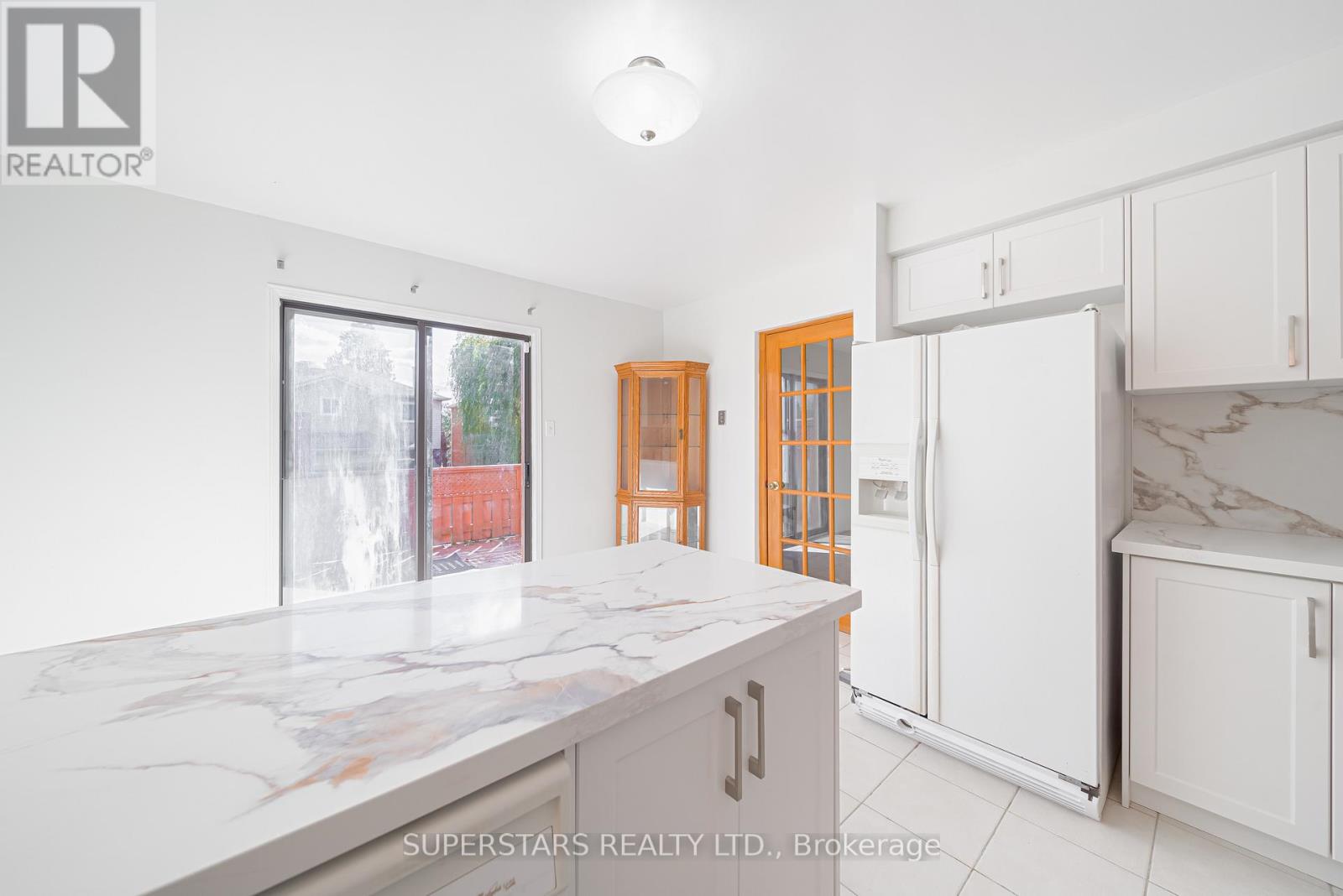 19 Justus Drive, Richmond Hill, Ontario  L4C 9Z4 - Photo 13 - N12589748