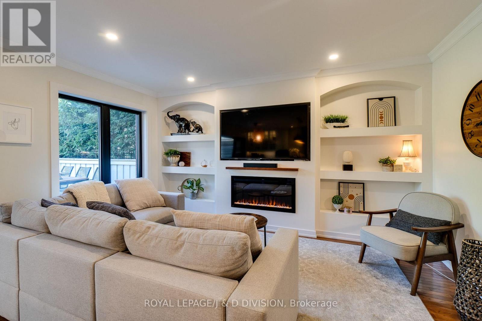 2448 Capilano Crescent, Oakville, Ontario  L6H 6L3 - Photo 15 - W12490230