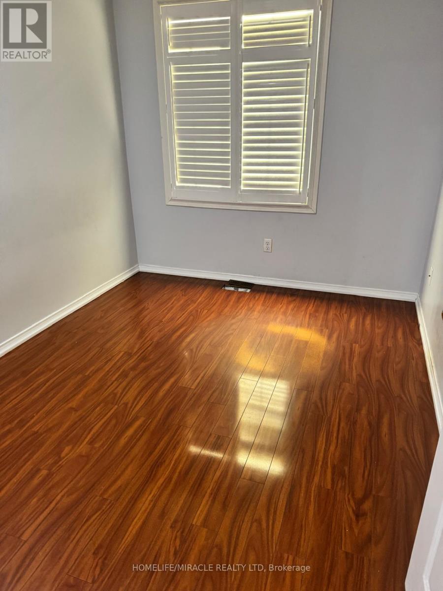 Main - 35 Applegrove Court, Brampton, Ontario  L6R 2Y8 - Photo 13 - W12549456