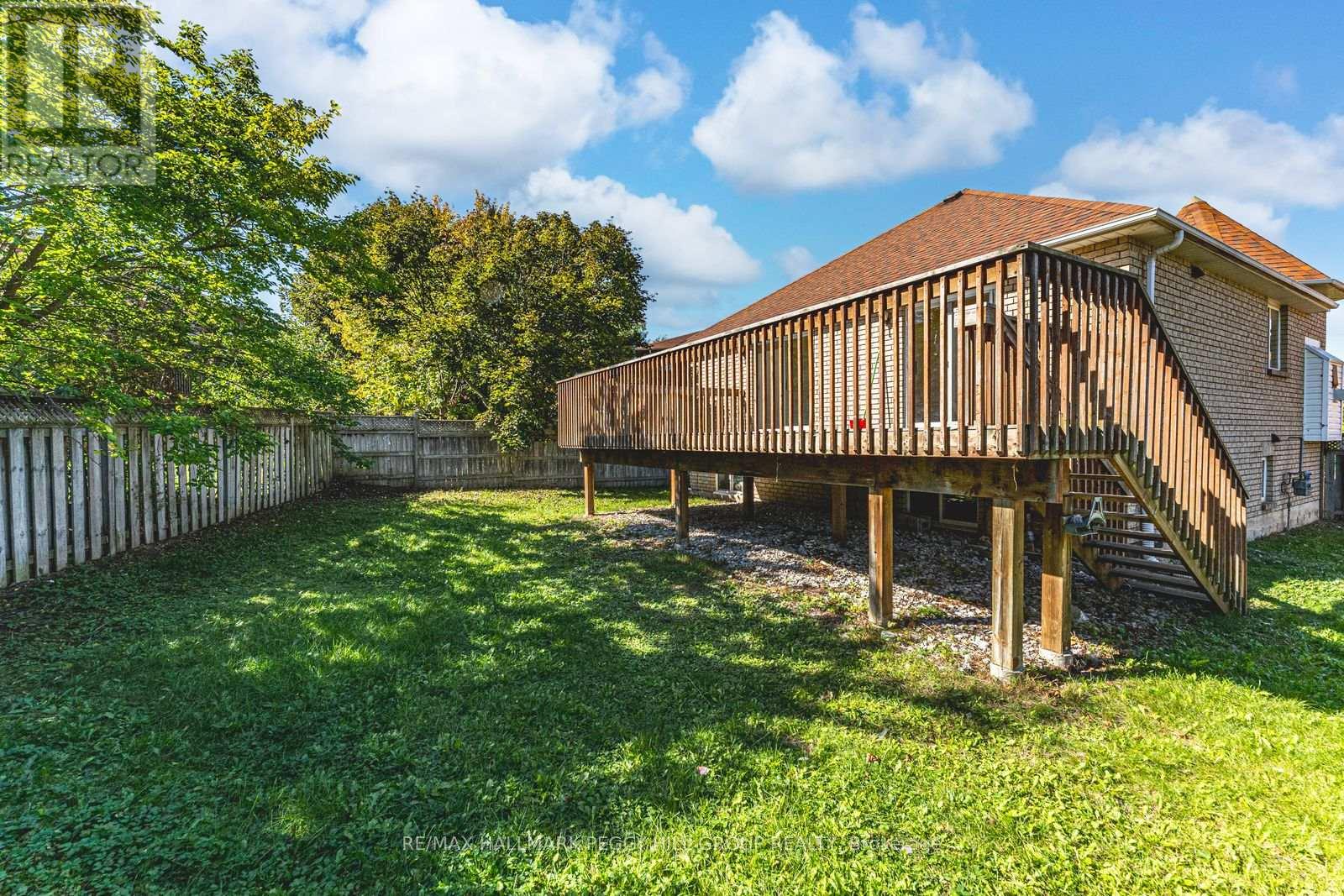 Upper - 9 Kestrel Court, Barrie, Ontario  L4M 6P6 - Photo 12 - S12589742