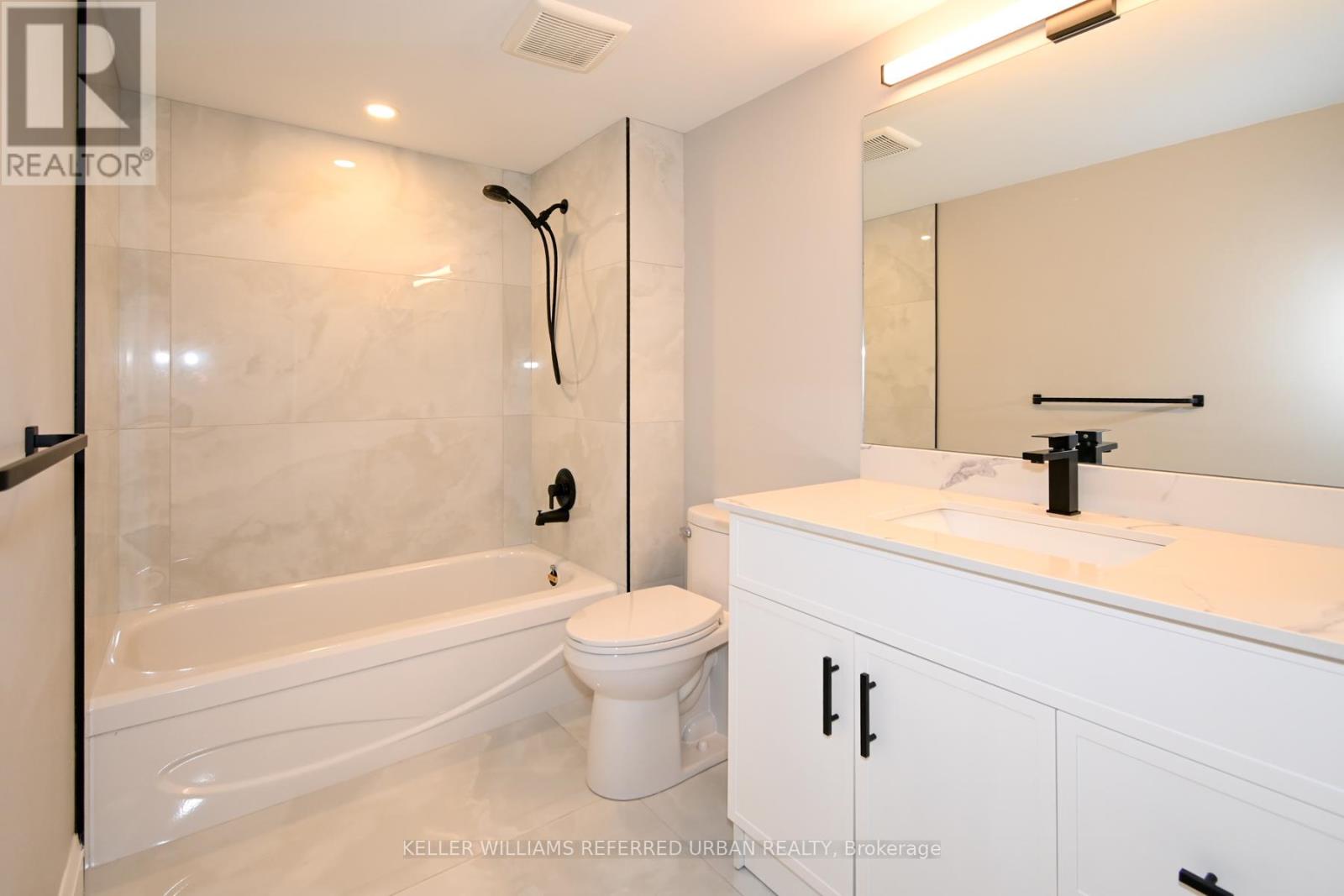 2609 - 25 The Esplanade, Toronto, Ontario  M5E 1W5 - Photo 15 - C12544660