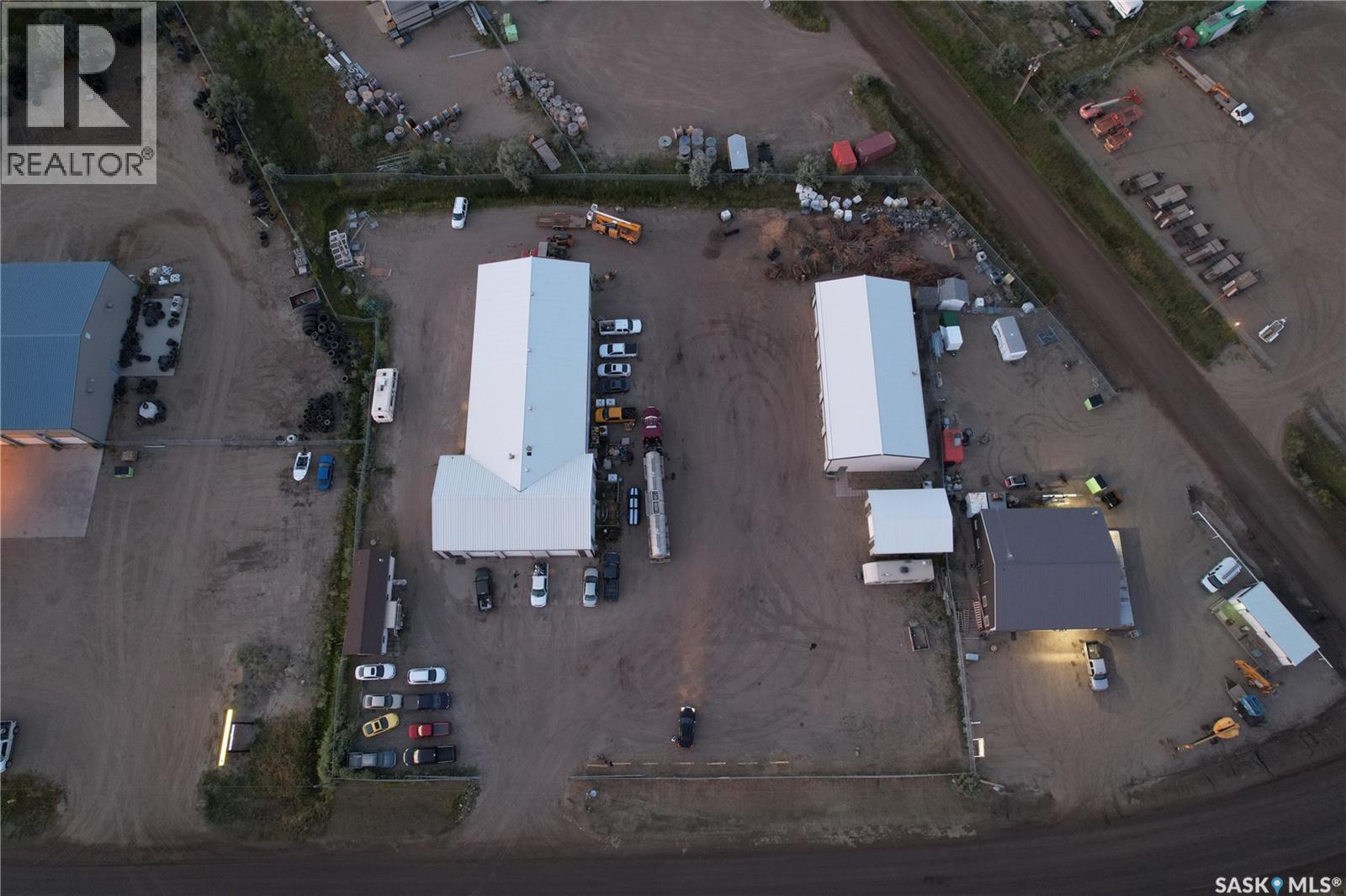 83-85 Escana Street, Estevan, Saskatchewan  S4A 0X1 - Photo 3 - SK025002