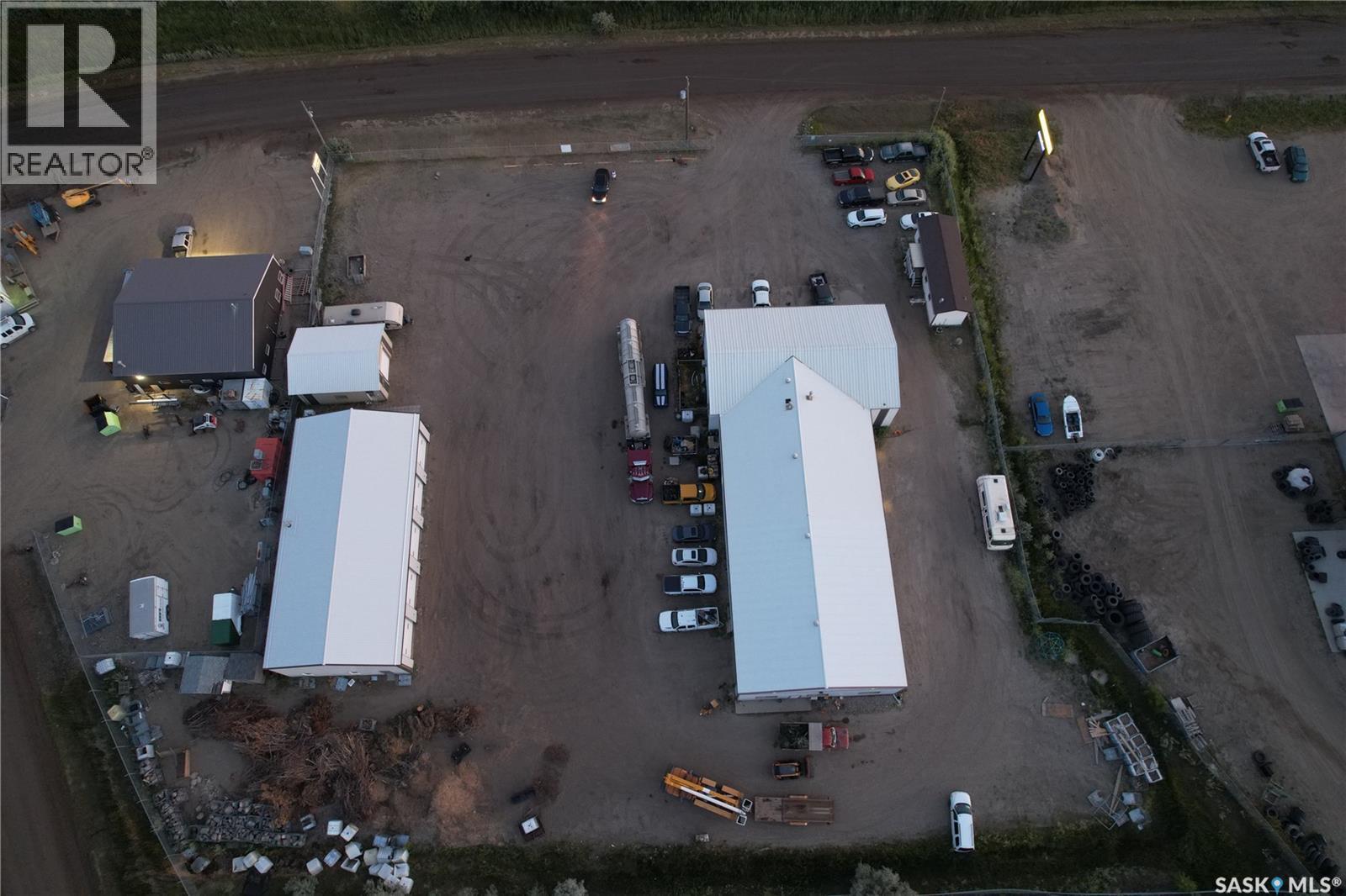 83-85 Escana Street, Estevan, Saskatchewan  S4A 0X1 - Photo 5 - SK025002