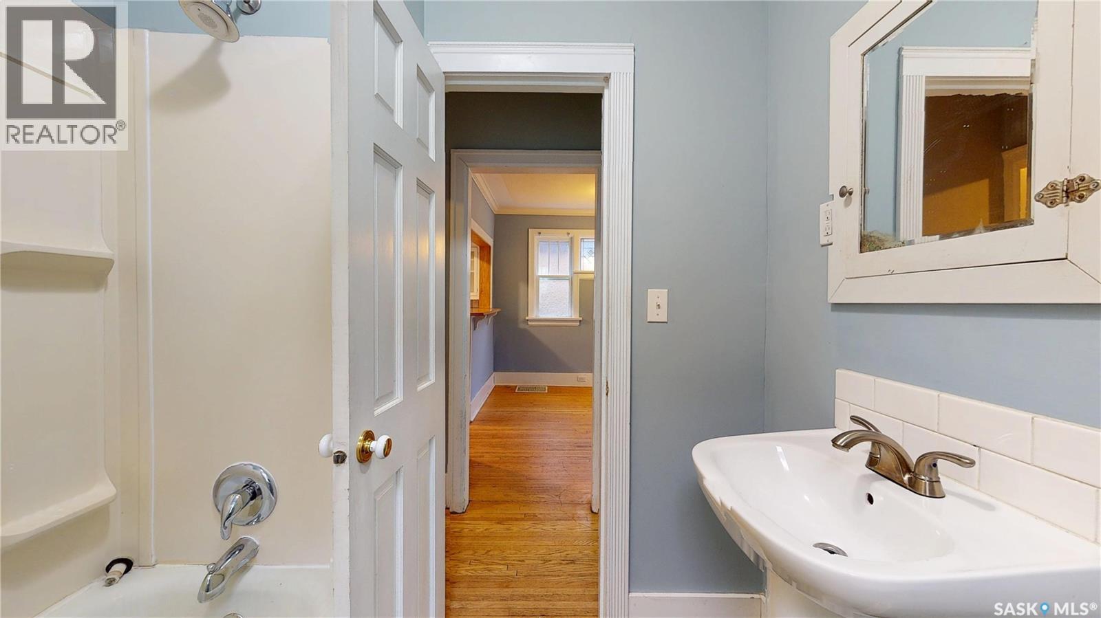 2275 Quebec Street, Regina, Saskatchewan  S4P 1K3 - Photo 38 - SK025000