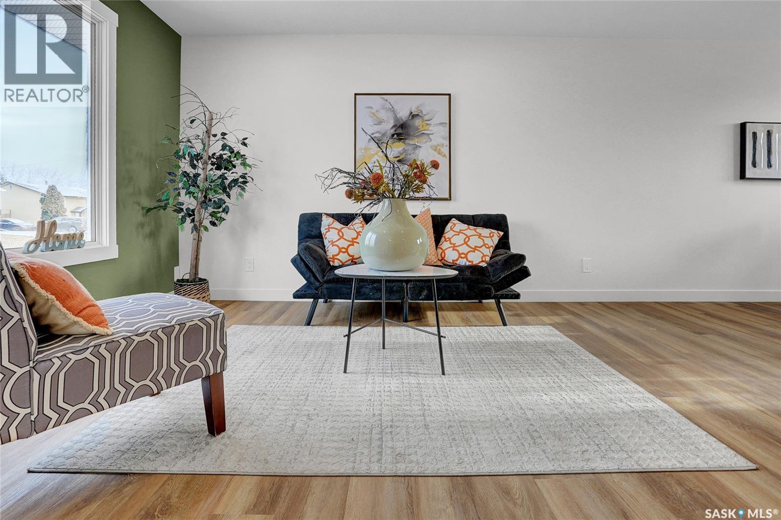 1543 Stadacona Street W, Moose Jaw, Saskatchewan  S6H 6S3 - Photo 9 - SK024932