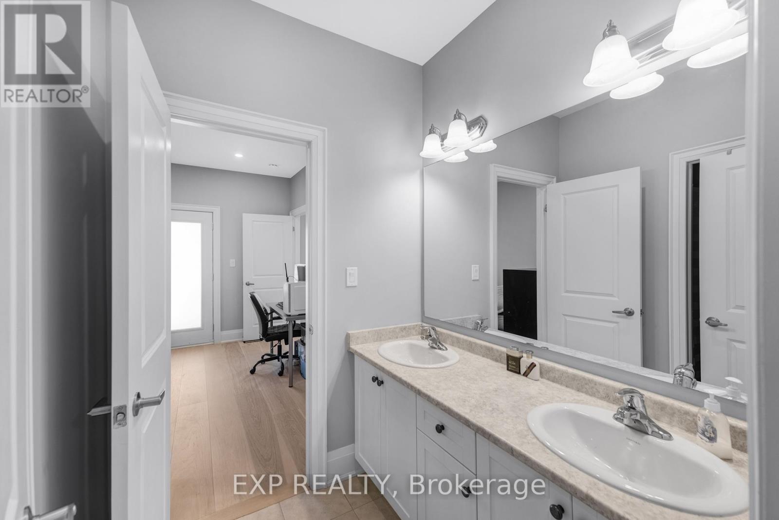 169 Bawden Drive, Richmond Hill, Ontario  L4S 0M2 - Photo 33 - N12589422