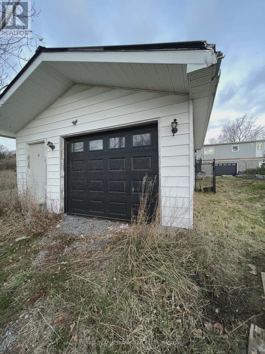 38 Main Street, Deseronto, Ontario  K0K 1X0 - Photo 21 - X12551554