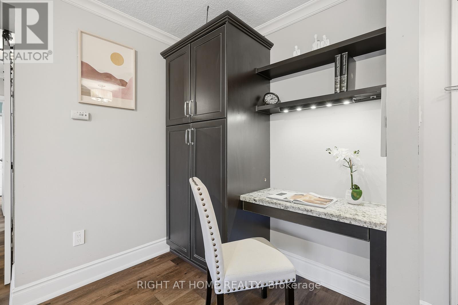 206 - 135 Marlee Avenue, Toronto, Ontario  M6B 4C6 - Photo 13 - W12589660