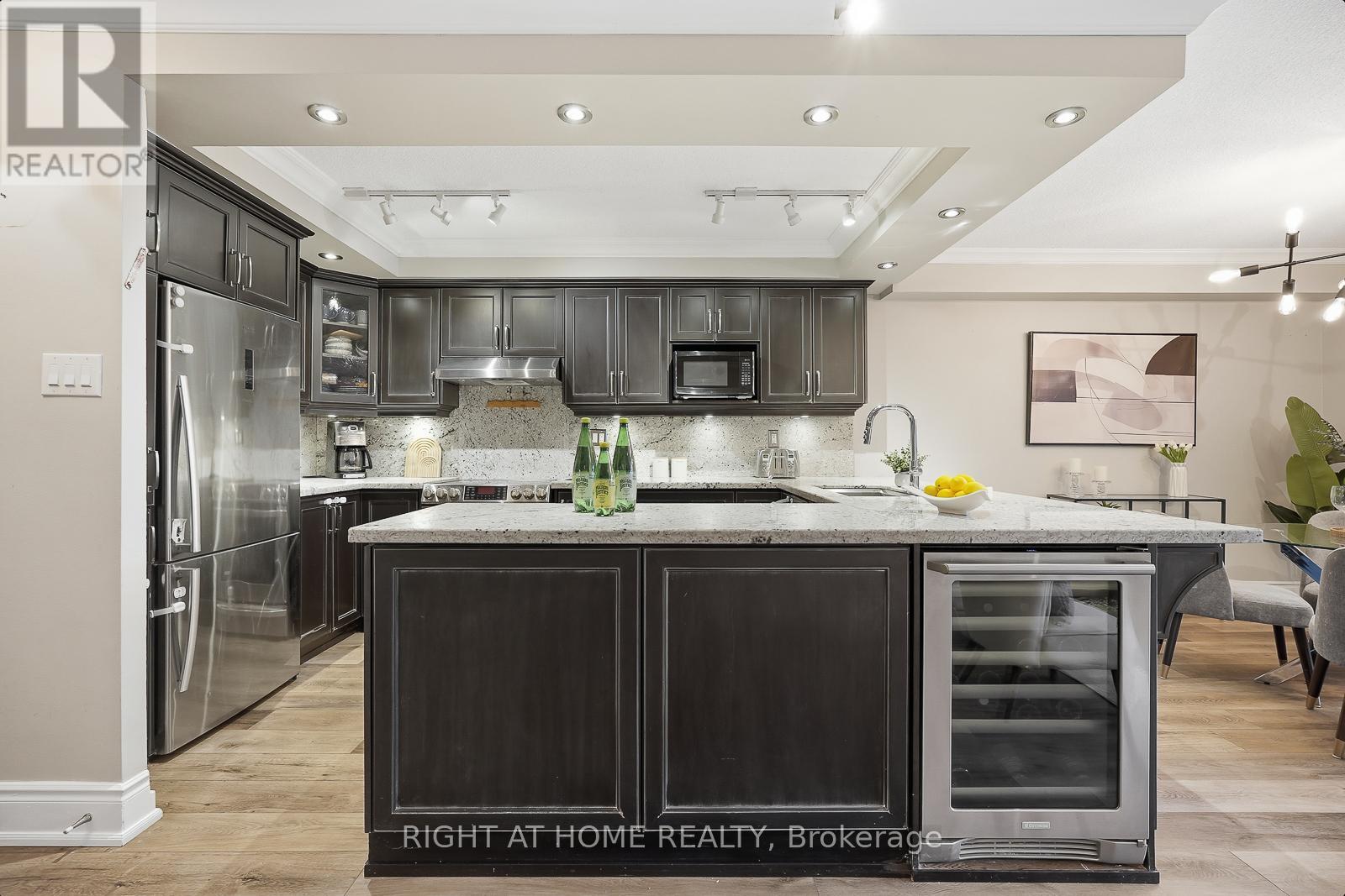 206 - 135 Marlee Avenue, Toronto, Ontario  M6B 4C6 - Photo 18 - W12589660