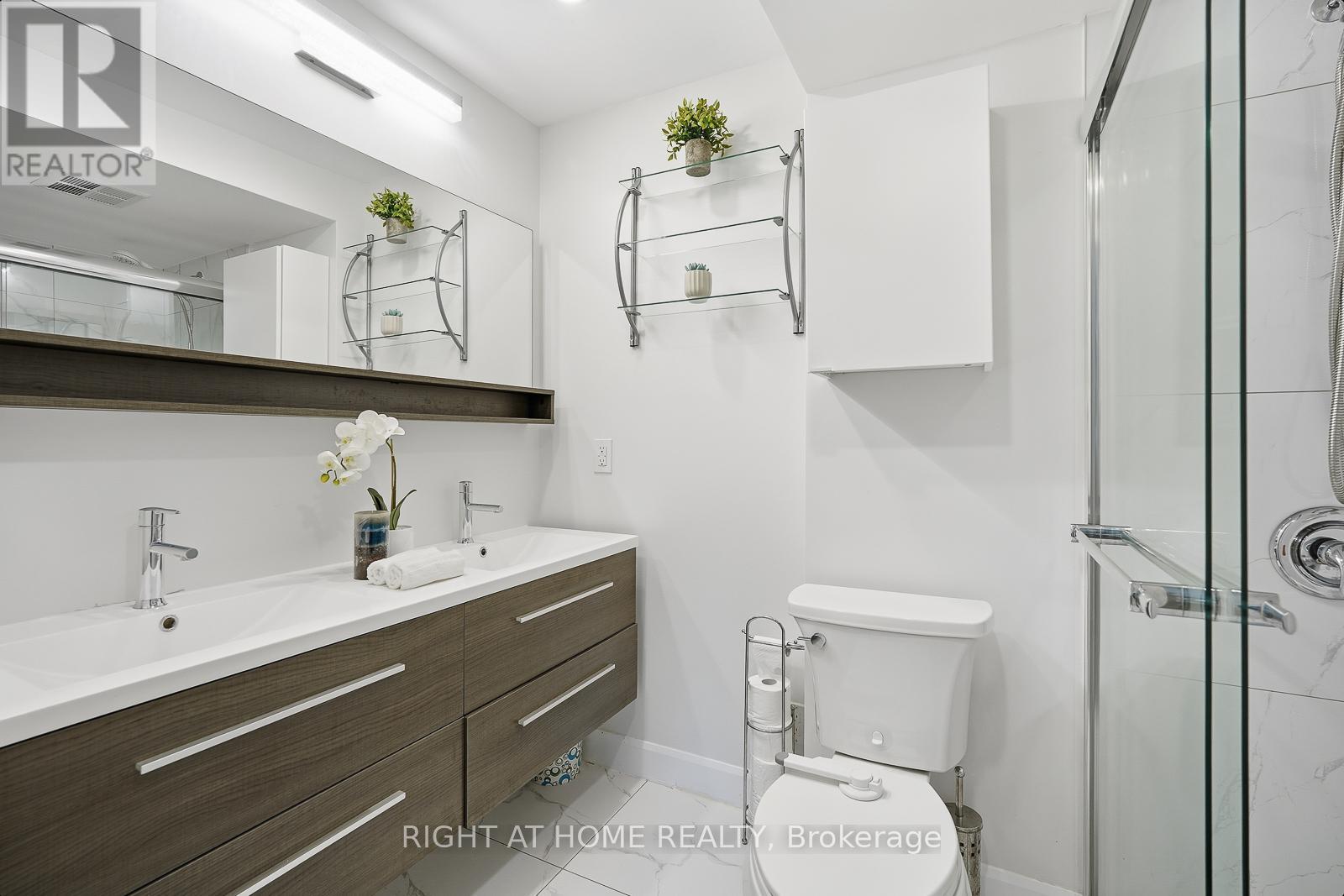 206 - 135 Marlee Avenue, Toronto, Ontario  M6B 4C6 - Photo 30 - W12589660