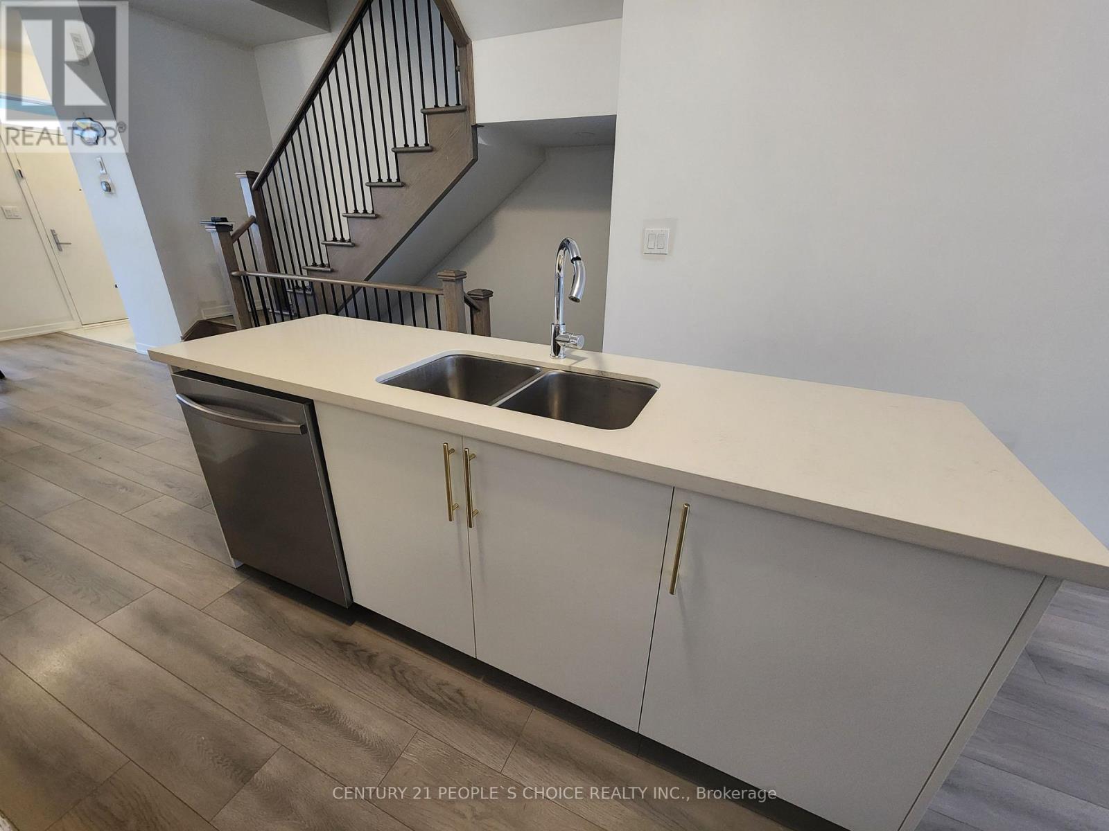 44 Lambert Lane, Caledon (Bolton East), Ontario  L7E 4M4 - Photo 5 - W12589682