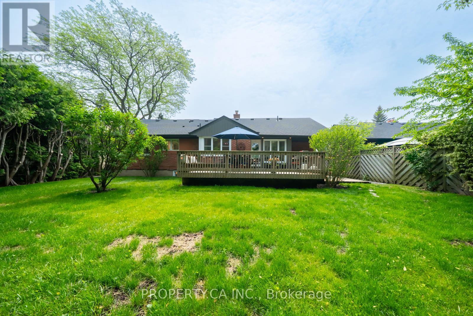 1533 Rometown Drive, Mississauga, Ontario  L5E 2T8 - Photo 43 - W12589692